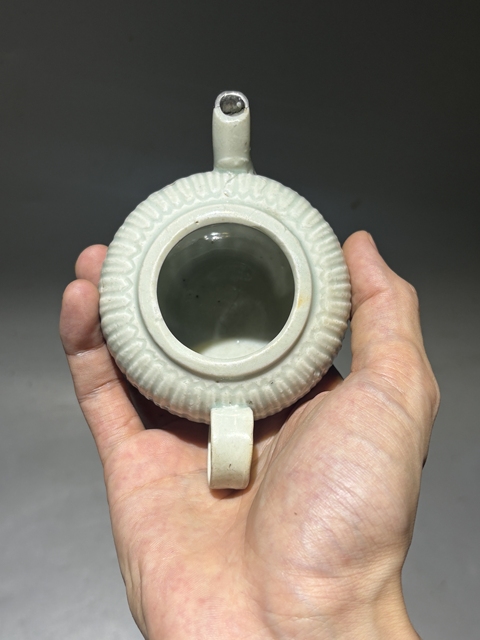 古玩陶瓷瓜棱壺真品鑒賞圖