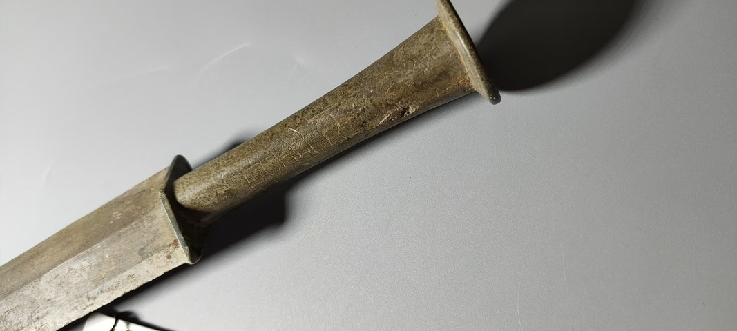 古玩銅器戰(zhàn)國(guó)·筒子劍真品鑒賞圖