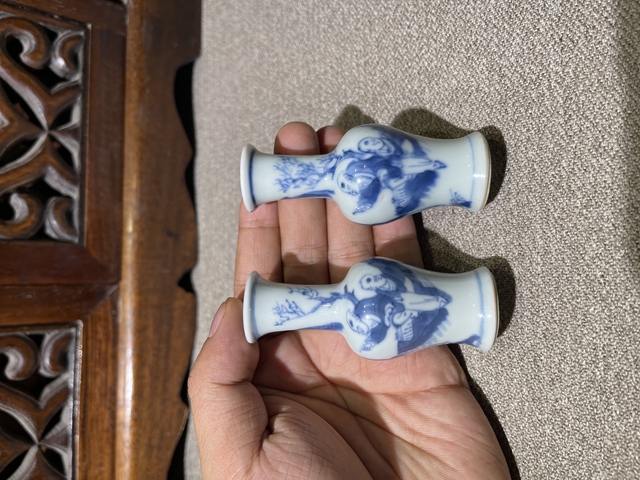 古玩陶瓷清康熙 小瓶一對真品鑒賞圖