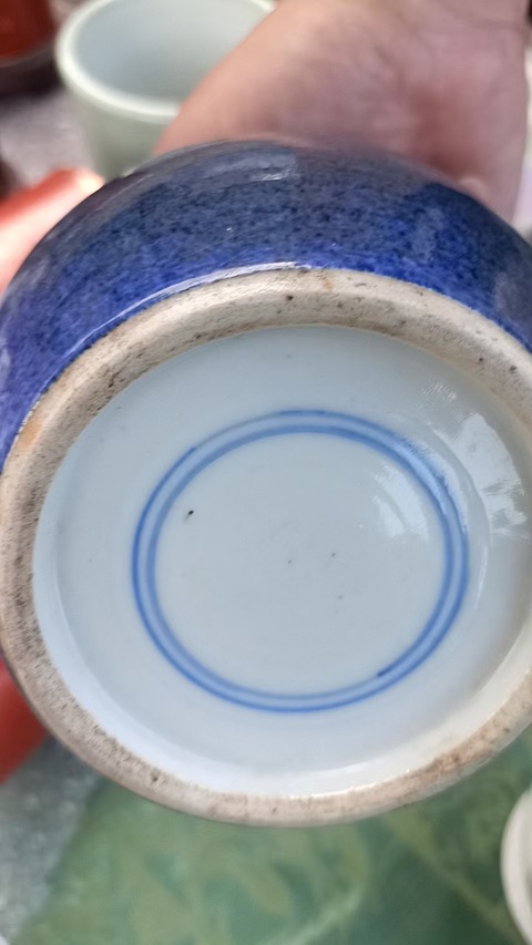 古玩陶瓷晚清灑藍(lán)釉罐真品鑒賞圖