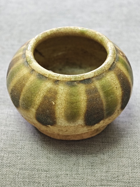 古玩陶瓷水呈真品鑒賞圖