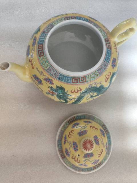 古玩陶瓷龍紋執壺真品鑒賞圖