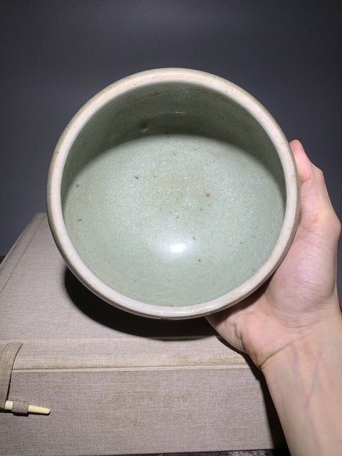 古玩陶瓷郎窖綠釉三足香爐真品鑒賞圖