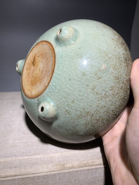 古玩陶瓷郎窖綠釉三足香爐真品鑒賞圖
