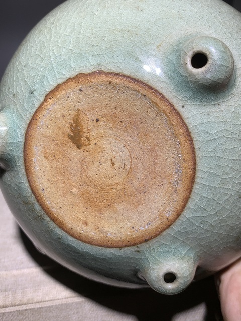 古玩陶瓷郎窖綠釉三足香爐真品鑒賞圖
