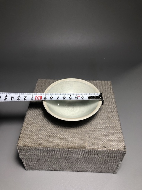 古玩陶瓷影青釉梅花紋盞真品鑒賞圖