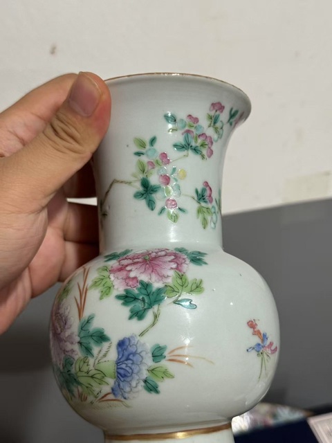 古玩陶瓷粉彩錦雞花卉紋花觚真品鑒賞圖