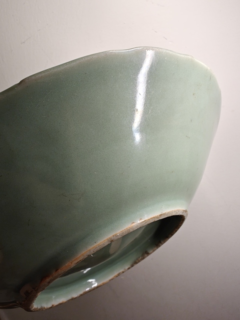古玩陶瓷冬青釉刻花盤真品鑒賞圖
