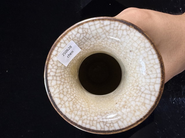 古玩陶瓷哥釉五彩花鳥紋觀音瓶拍賣，當前價格2300元