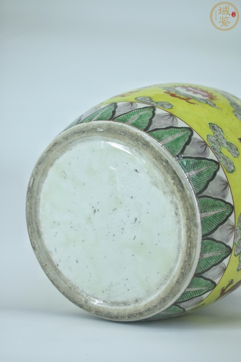 古玩陶瓷黃地彩繪龍紋缸真品鑒賞圖