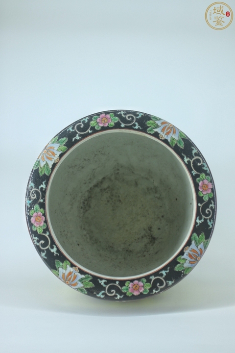 古玩陶瓷黃地彩繪龍紋缸真品鑒賞圖