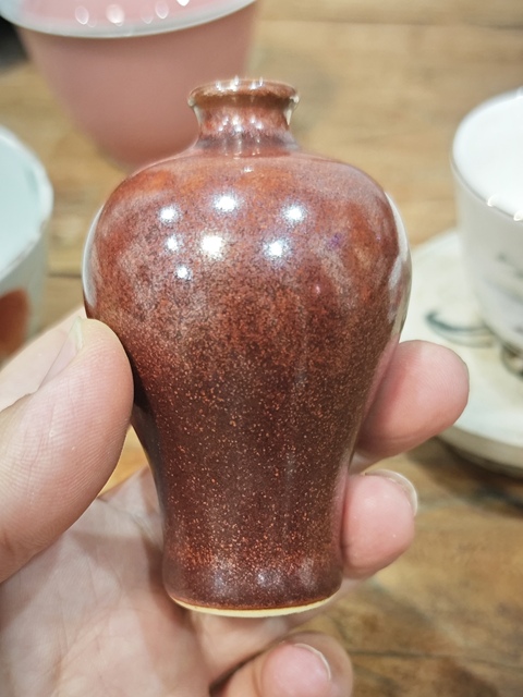古玩陶瓷紅釉梅瓶式鼻煙壺真品鑒賞圖
