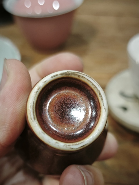 古玩陶瓷紅釉梅瓶式鼻煙壺真品鑒賞圖