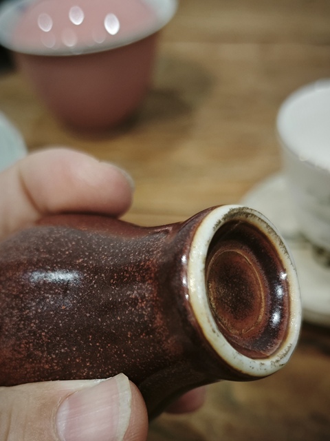 古玩陶瓷紅釉梅瓶式鼻煙壺真品鑒賞圖