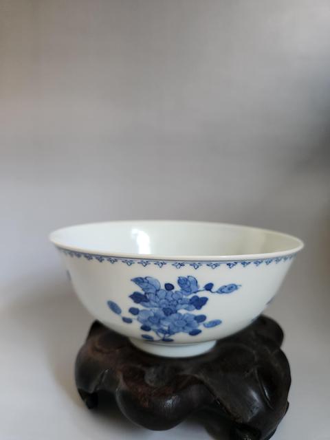 古玩陶瓷青花碗真品鑒賞圖