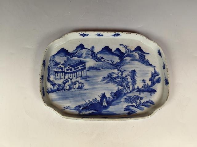 古玩陶瓷清中晚風(fēng)景山水人物紋青花茶盤真品鑒賞圖
