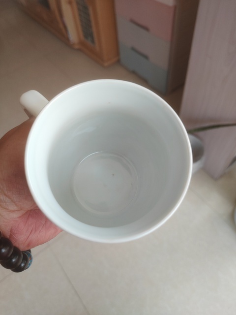 古玩陶瓷龍紋執(zhí)杯真品鑒賞圖