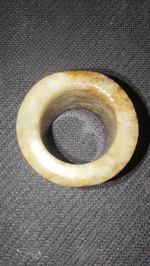 古玩玉器提油仿古“玉扳指”真品鑒賞圖