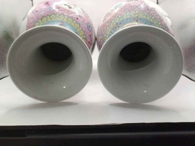 古玩陶瓷粉彩開窗花卉花鳥紋賞瓶真品鑒賞圖
