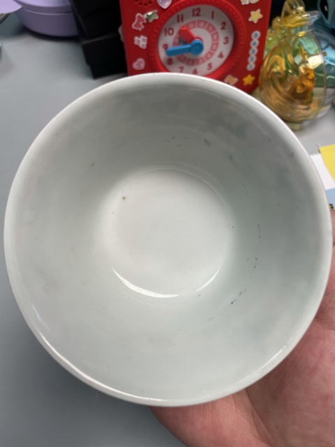 古玩陶瓷墨地粉彩百花蓋碗真品鑒賞圖