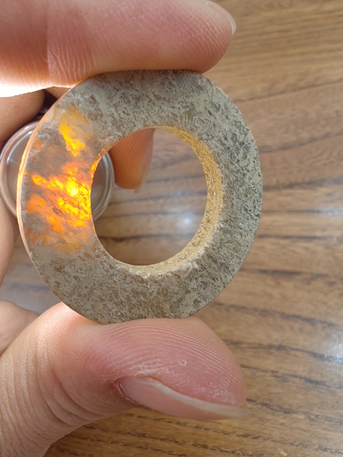 古玩玉器地方料玉環真品鑒賞圖