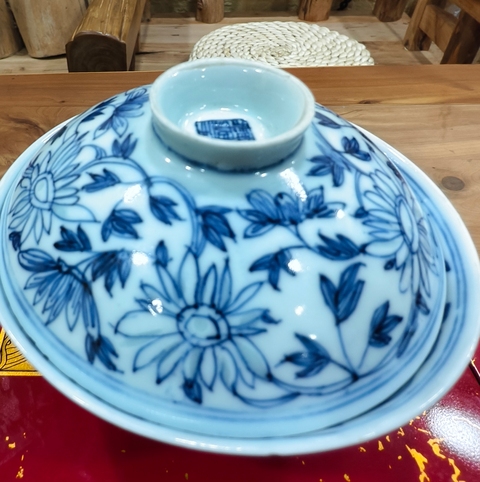 古玩陶瓷嘉慶 青花玲瓏蓋碗真品鑒賞圖
