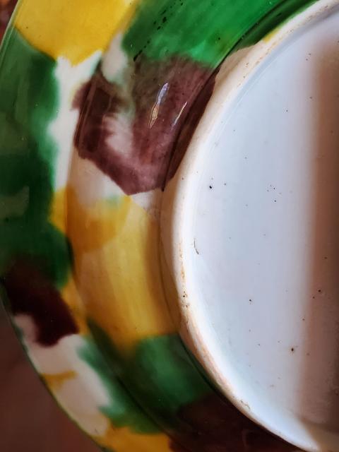 古玩陶瓷虎皮三彩折沿盤真品鑒賞圖