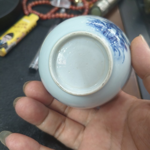 古玩陶瓷青花壽松圖茶杯真品鑒賞圖