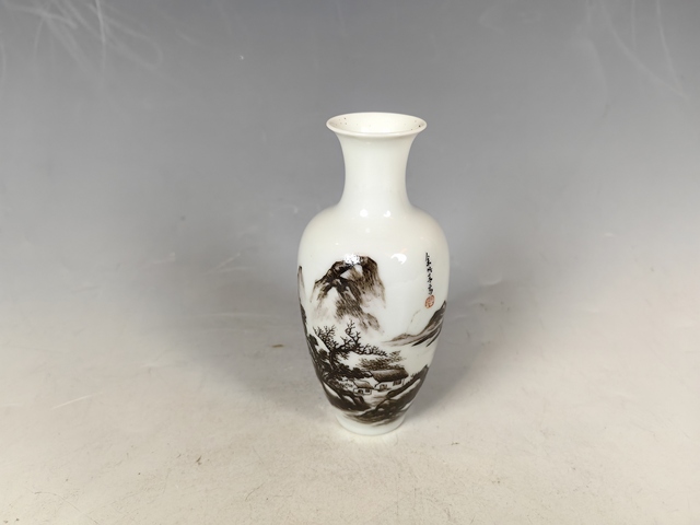 古玩陶瓷民國(guó)墨彩風(fēng)景山水小觀音瓶真品鑒賞圖