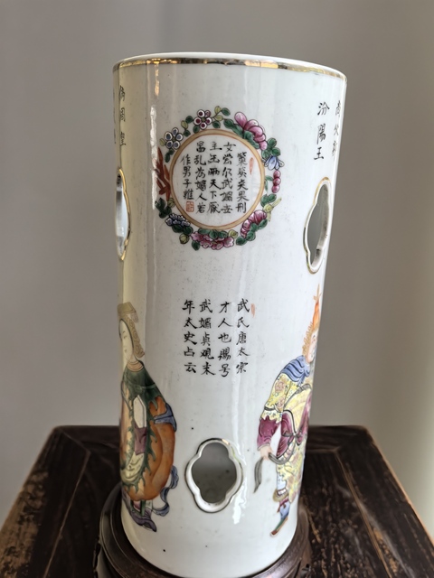 古玩陶瓷無雙譜粉彩帽筒真品鑒賞圖