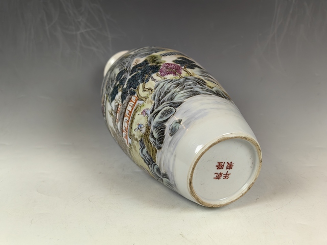 古玩陶瓷民國風景山水人物紋粉彩觀音瓶真品鑒賞圖