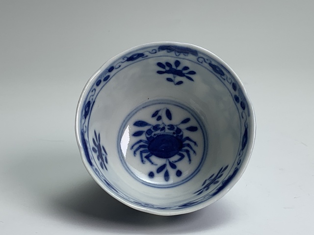 古玩陶瓷清晚期·青花魚藻蝦蟹紋杯拍賣，當前價格137元