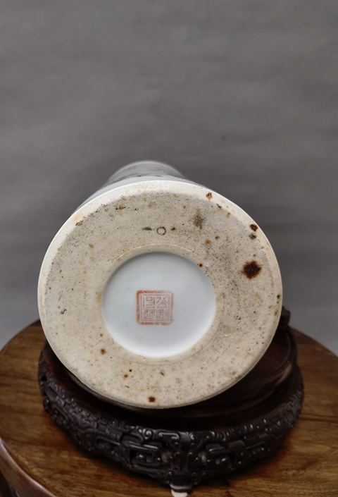 古玩陶瓷粉彩花鳥紋帽筒真品鑒賞圖