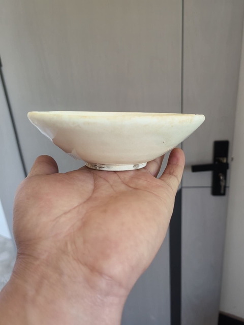 古玩陶瓷耀州窯白釉斗笠碗真品鑒賞圖
