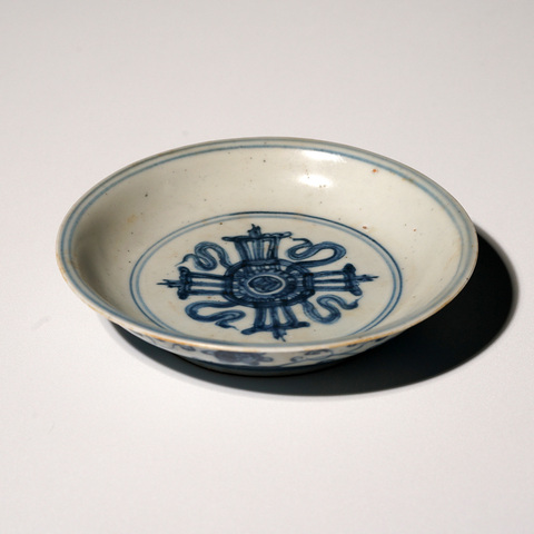 古玩陶瓷青花纏枝花卉紋盤真品鑒賞圖