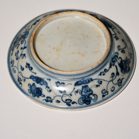 古玩陶瓷青花纏枝花卉紋盤真品鑒賞圖