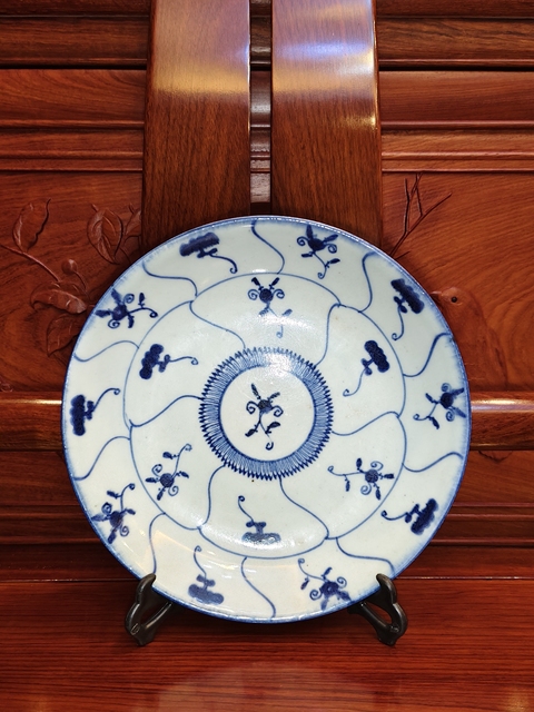 古玩陶瓷如意靈芝紋青花盤真品鑒賞圖
