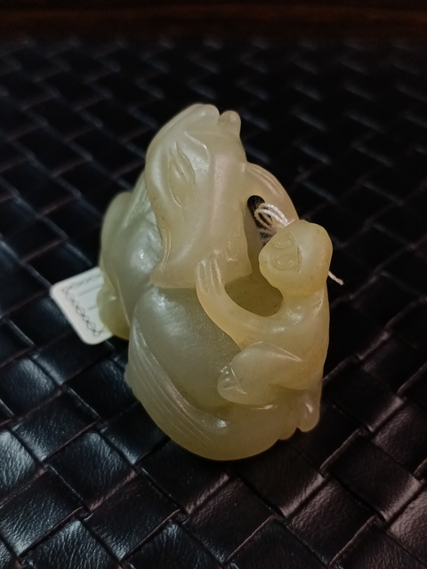 古玩玉器（放漏）有年份的和田玉雕“馬上封侯”擺件拍賣，當前價格3800元
