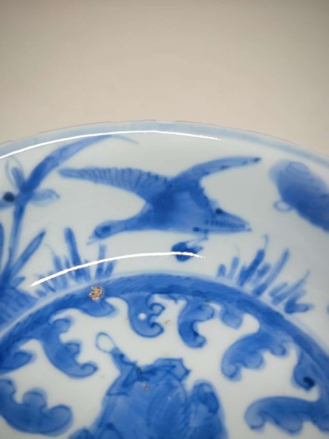 古玩陶瓷青花飛馬蘆雁圖淺盤真品鑒賞圖