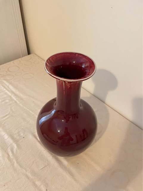 古玩陶瓷紅釉瓶真品鑒賞圖