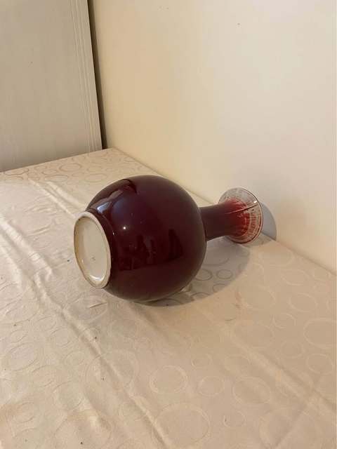 古玩陶瓷紅釉瓶真品鑒賞圖