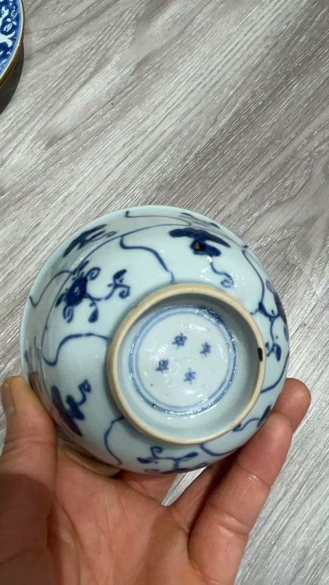 古玩陶瓷清 雍正如意靈芝紋壓手杯拍賣，當前價格2000元