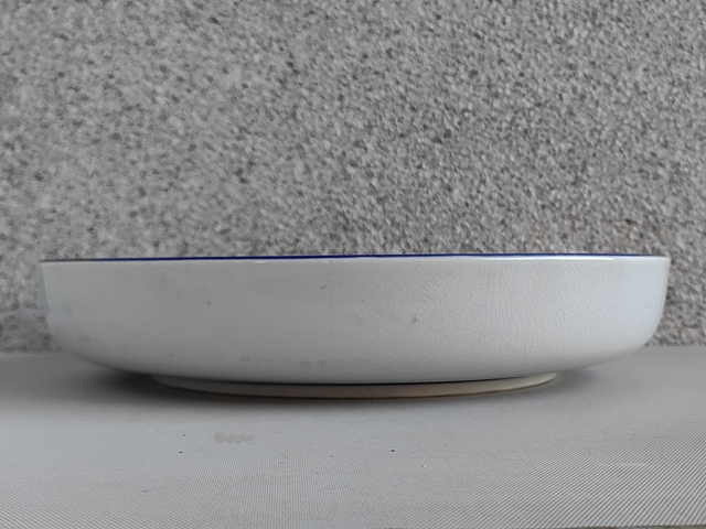 古玩陶瓷山水紋青花盤真品鑒賞圖