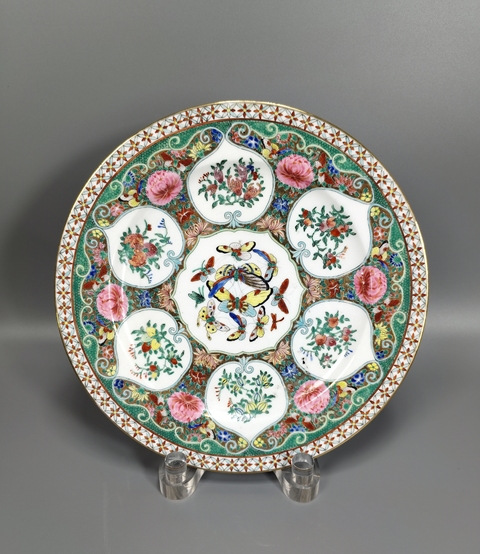 古玩陶瓷廣彩花蝶紋盤真品鑒賞圖