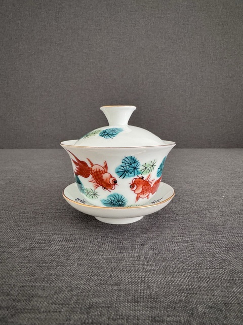 古玩陶瓷魚藻紋三才蓋杯真品鑒賞圖