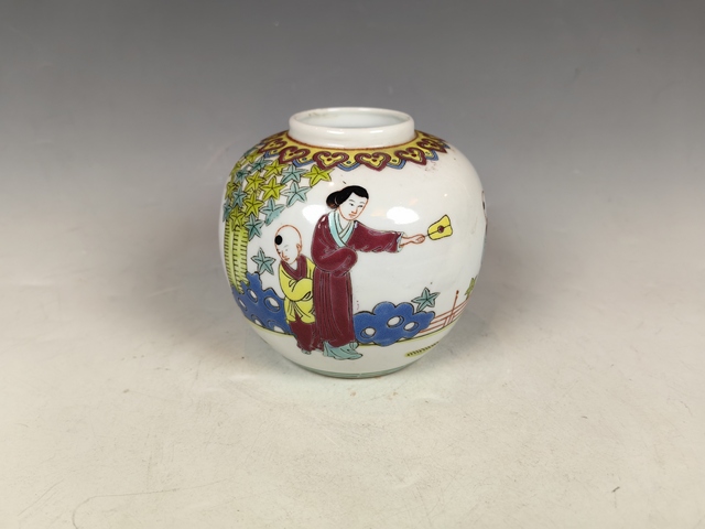 古玩陶瓷民國仕女嬰戲粉彩罐真品鑒賞圖