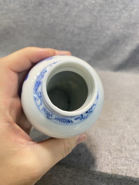古玩陶瓷晚清青花瓶真品鑒賞圖