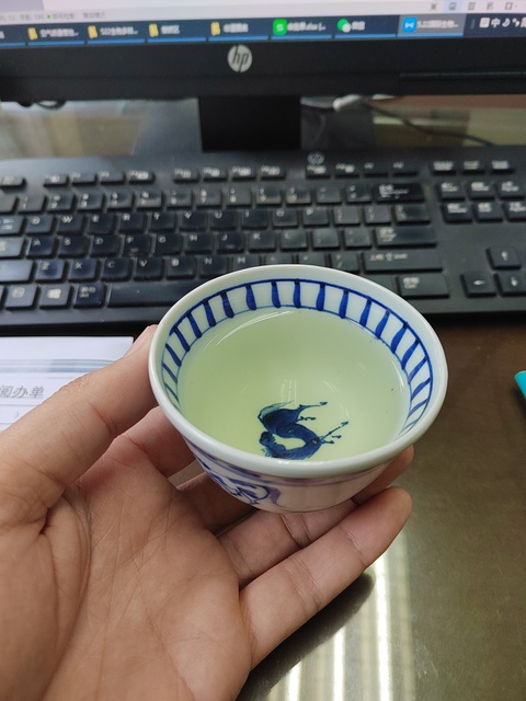 古玩陶瓷民國青花杯真品鑒賞圖