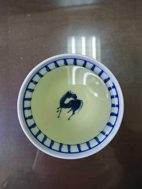 古玩陶瓷民國青花杯真品鑒賞圖