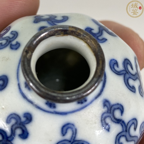 古玩陶瓷青花靈芝花卉紋八方罐真品鑒賞圖